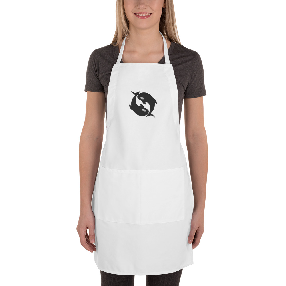 embroidered-apron-white-front-68f137c33d3b9.jpg