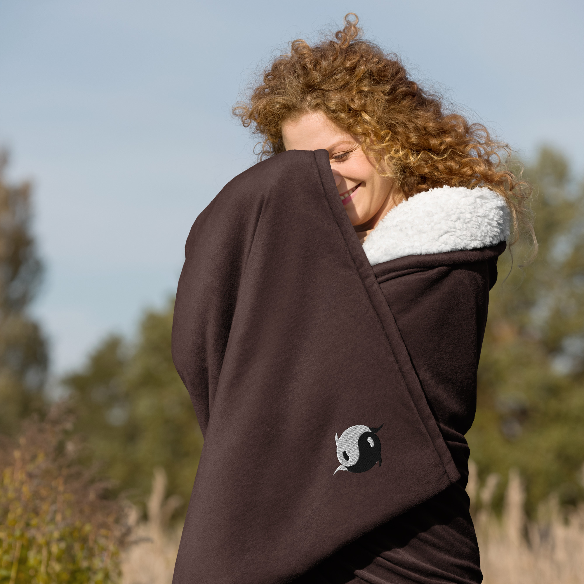 embroidered-premium-sherpa-blanket-fireside-brown-front-68f3c371299d2.jpg